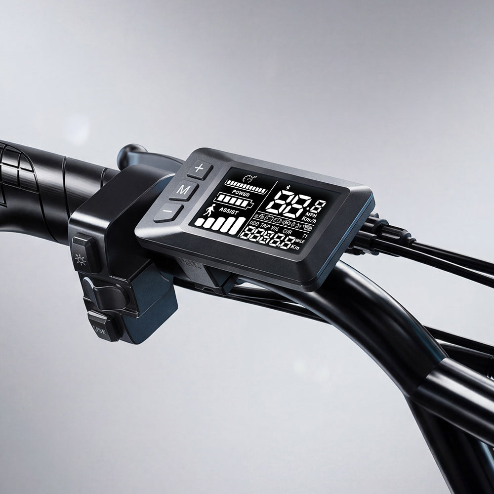 YOUR RIDE AT A GLANCE.